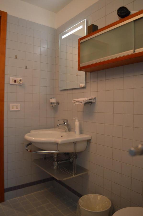 Domus B Corso Francia Apartment Roma Dış mekan fotoğraf